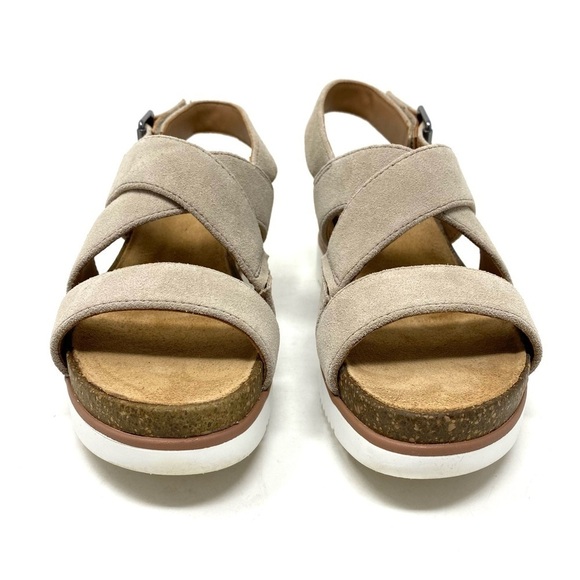 Clarks Unstructured Ladies LIZBY CROSS Sand Suede Sandals  Clarks Lizby Cross Platform Sandals Sand Suede